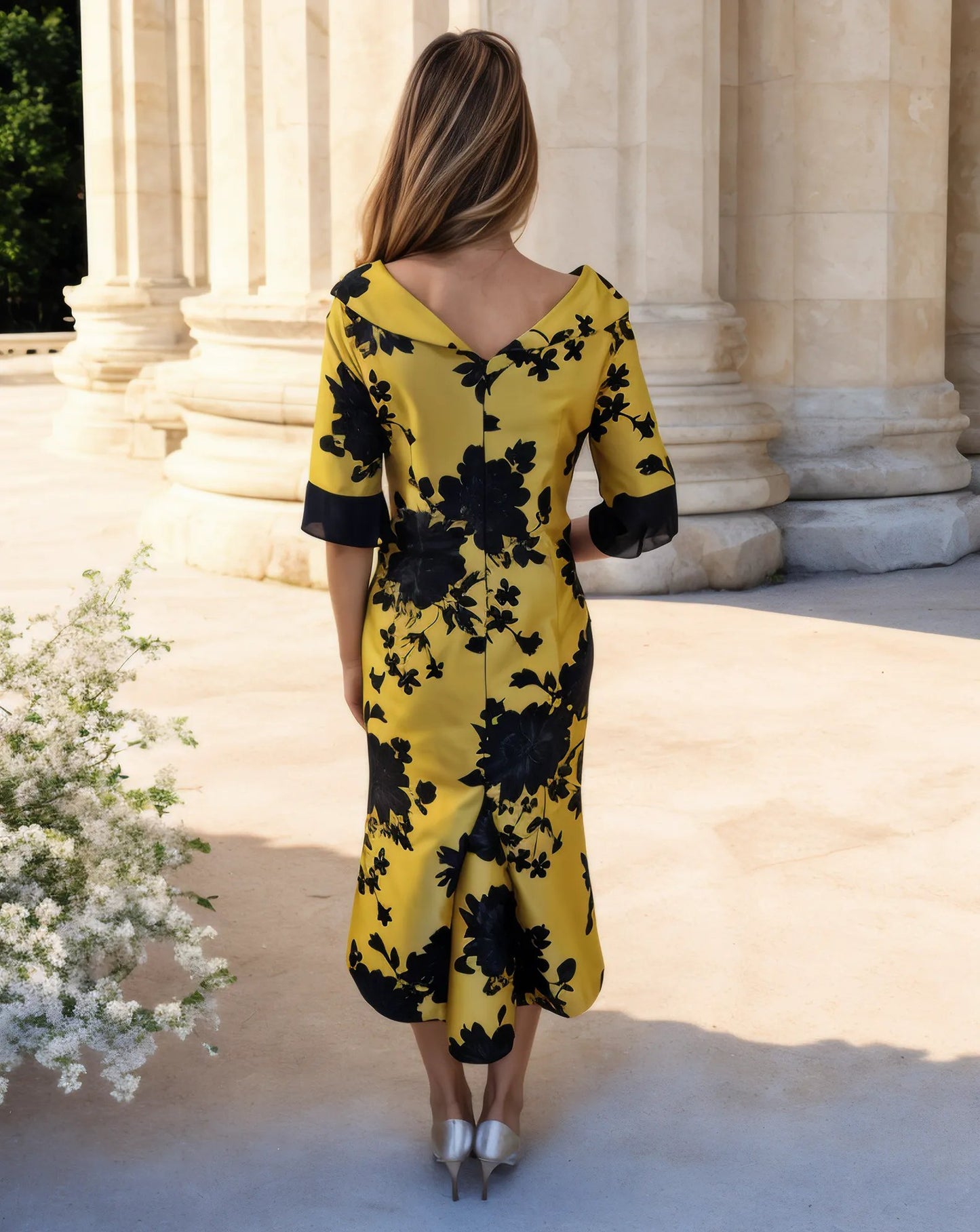 Fitted off the shoulder dress with chiffon sleeve detail in Black & Yellow. Look stunning in this Bella Premium (Lizabella) Mother of the Bride Dress. 