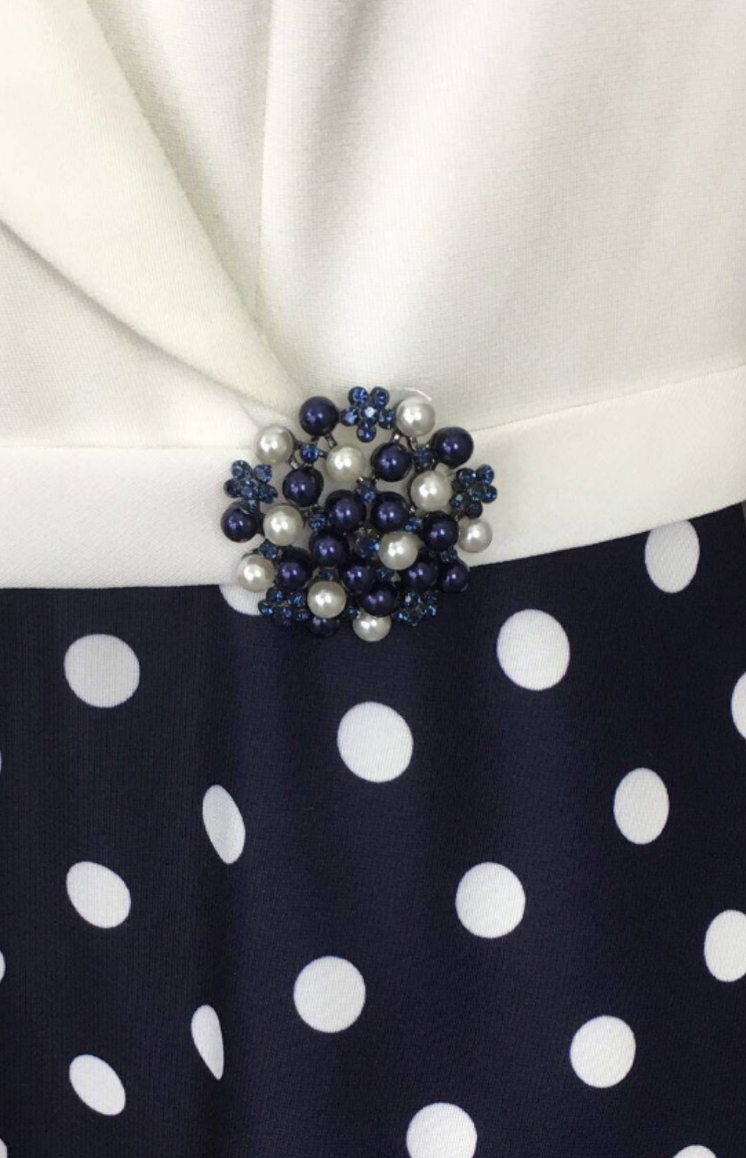 Veni Infantino Navy poker dot Dress is a stunning choice for the Mother of the bride. tea dress, The full skirt is an ideal choice for any special occasion.